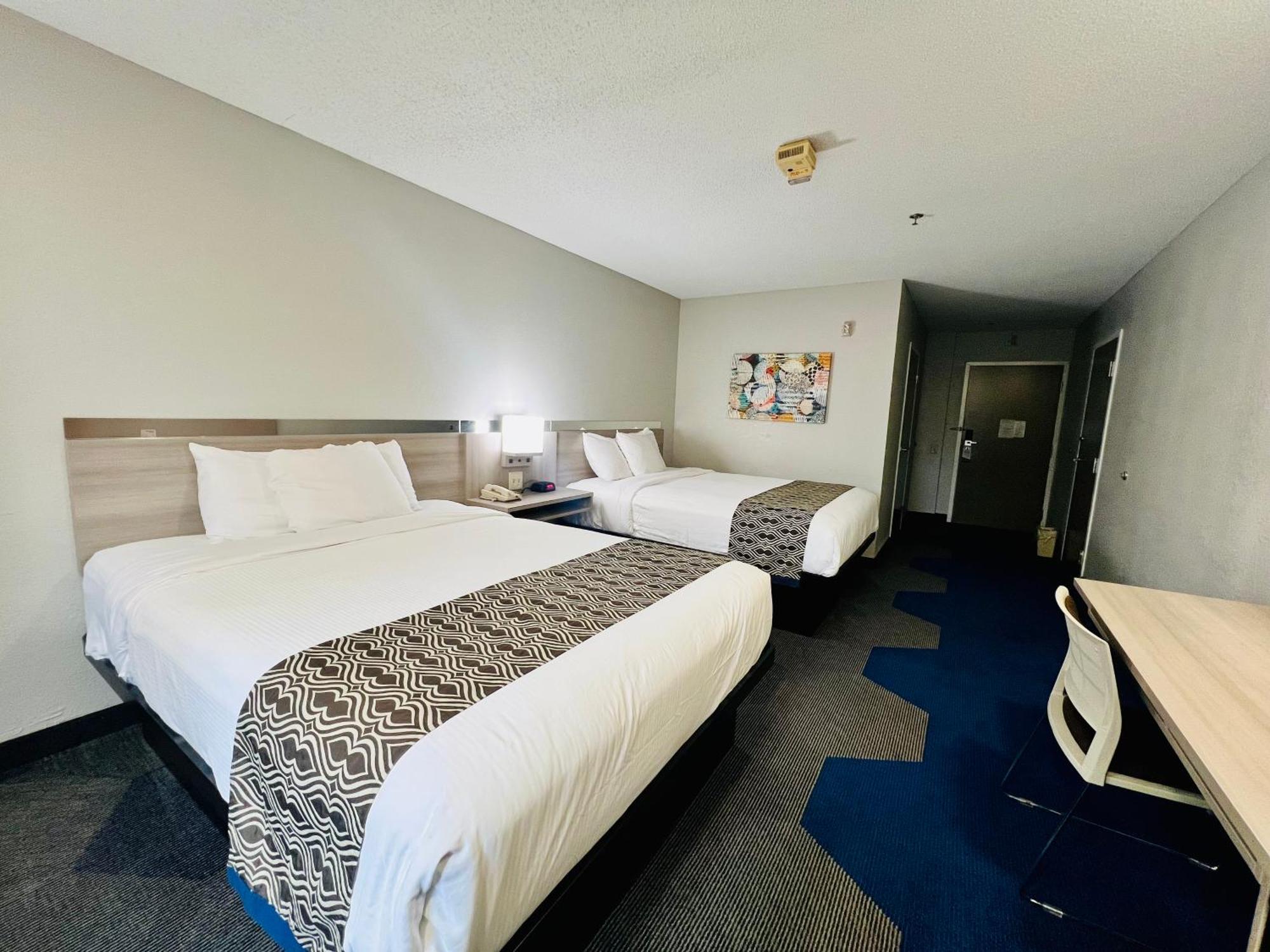 Microtel Inn Georgetown - Lexington North Bagian luar foto