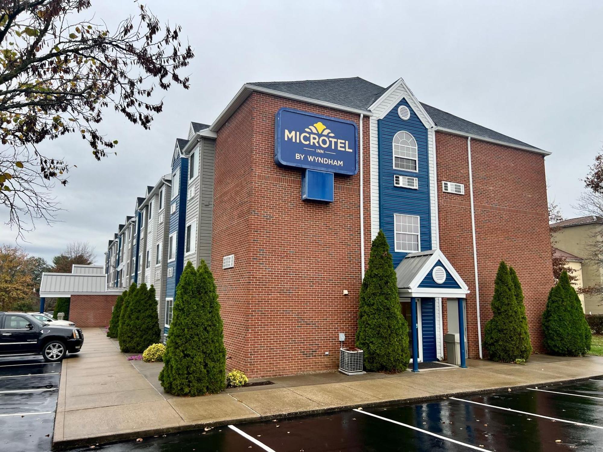 Microtel Inn Georgetown - Lexington North Bagian luar foto