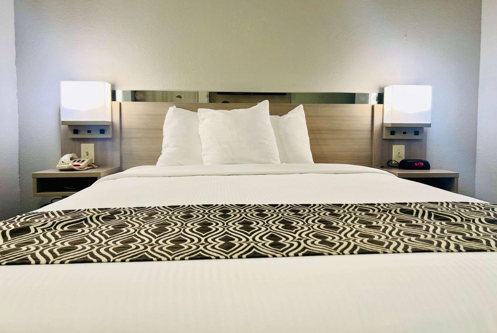 Microtel Inn Georgetown - Lexington North Bagian luar foto