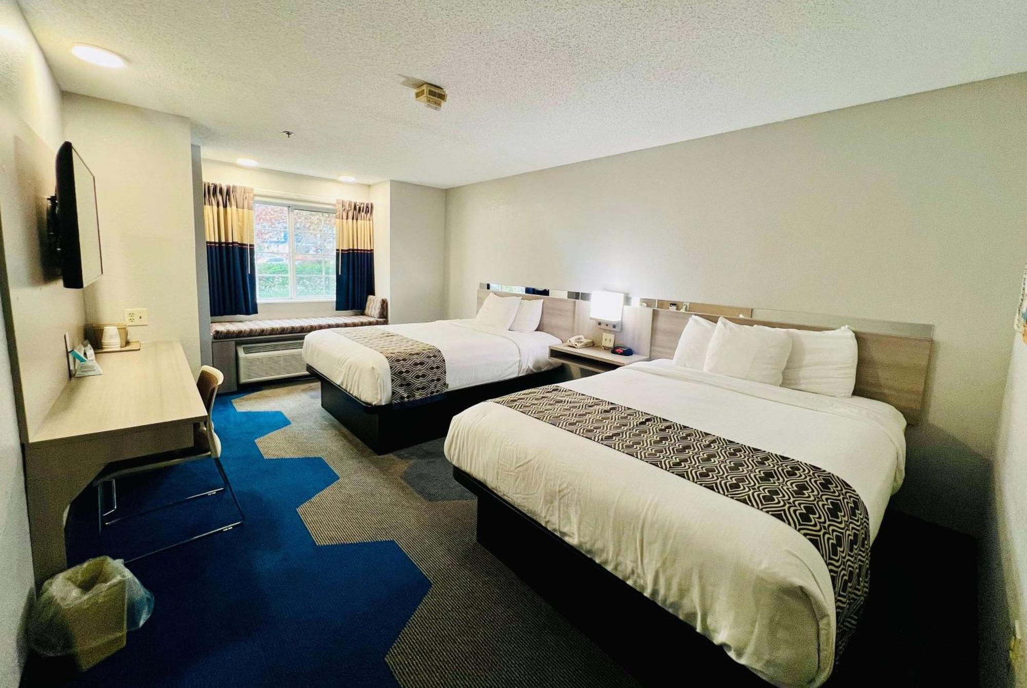 Microtel Inn Georgetown - Lexington North Bagian luar foto